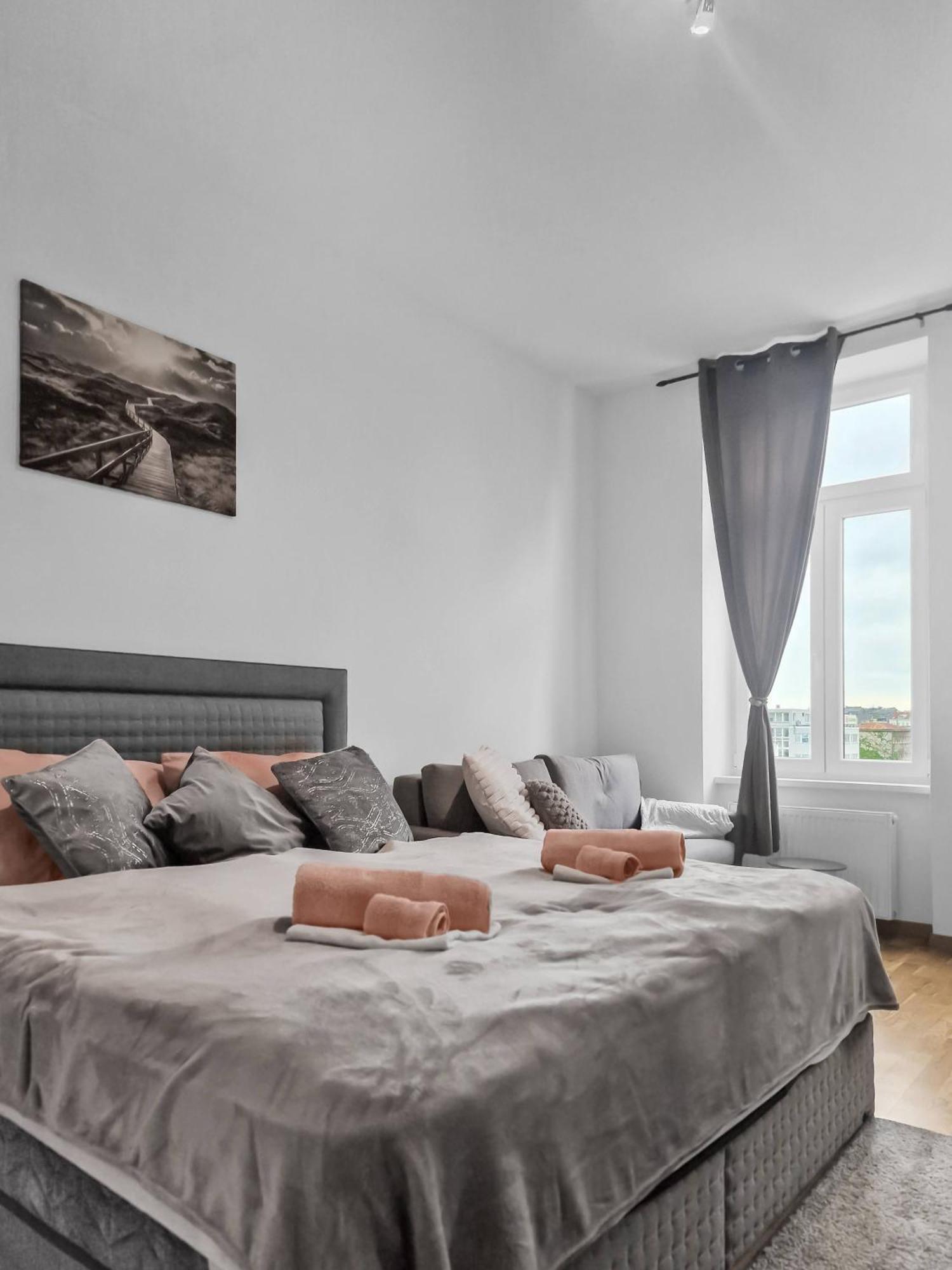 Central Vienna Charm Apartment ภายนอก รูปภาพ